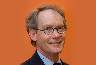 Dr. Alexandre Voskuyl, MD